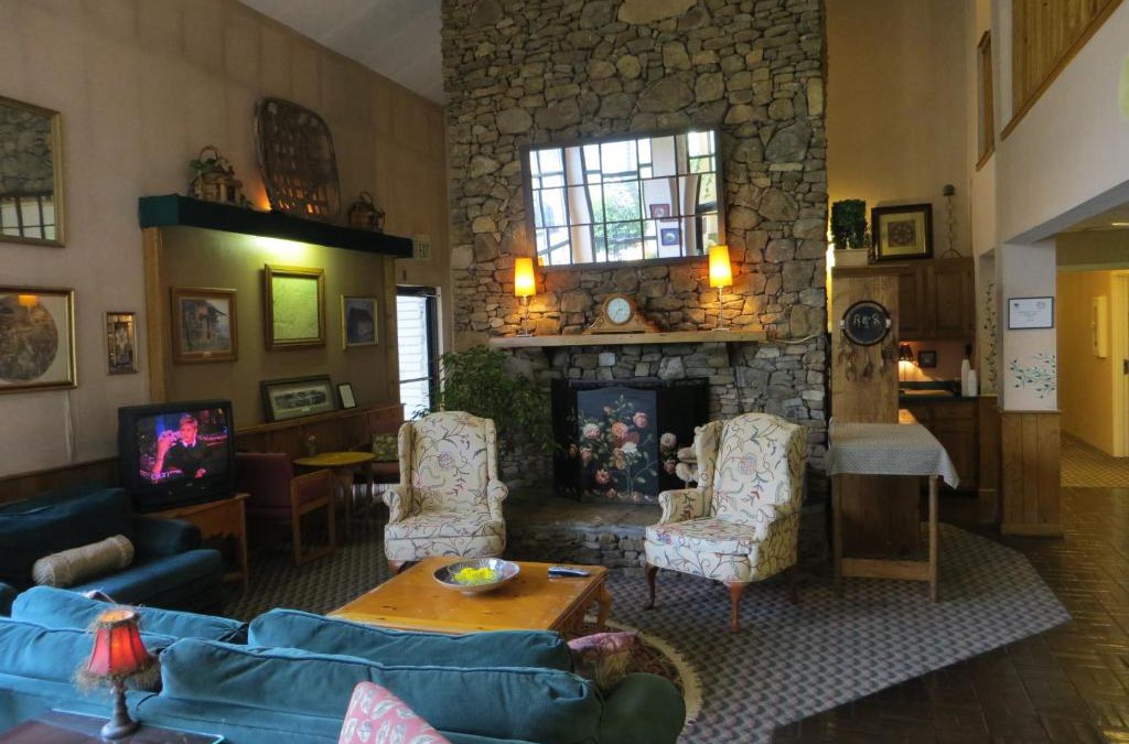Mountain City Hotel | Americourt Hotel - Mountain City