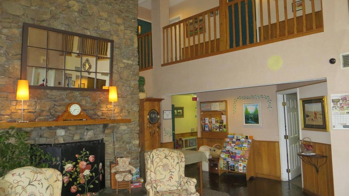 Mountain City Hotel | Americourt Hotel