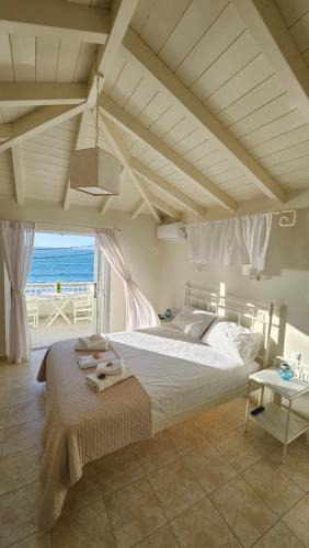 Elafonisos Hotel | Ammos Boutique Rooms