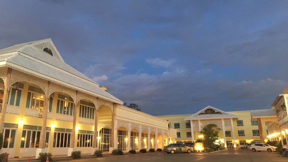 Phrae Hotel | Amonruk Hotel 2