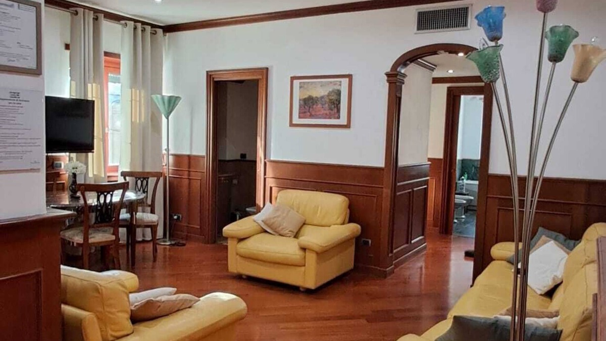 Quartiere XVII Trieste Apartment | AmoR Apartment downtown area near metro B Libia