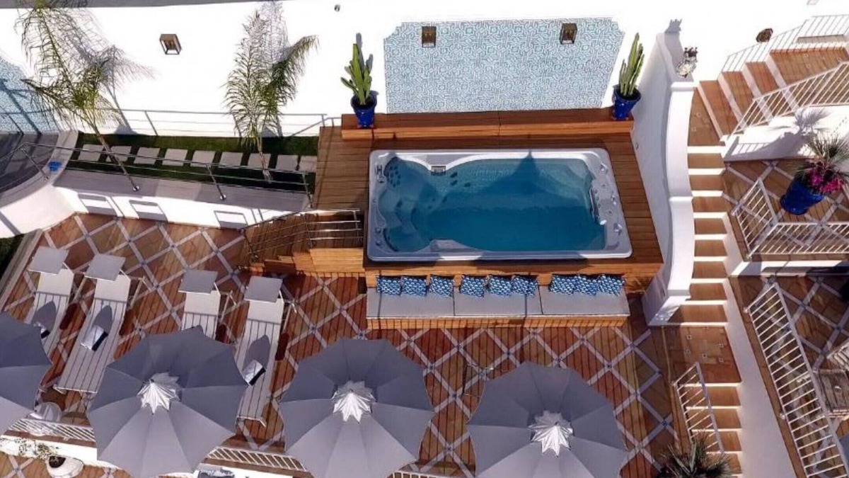 Praiano Villa | AMORE RENTALS - Villa Celeste with Heated Swimming Pool, Sea View, Butler Service