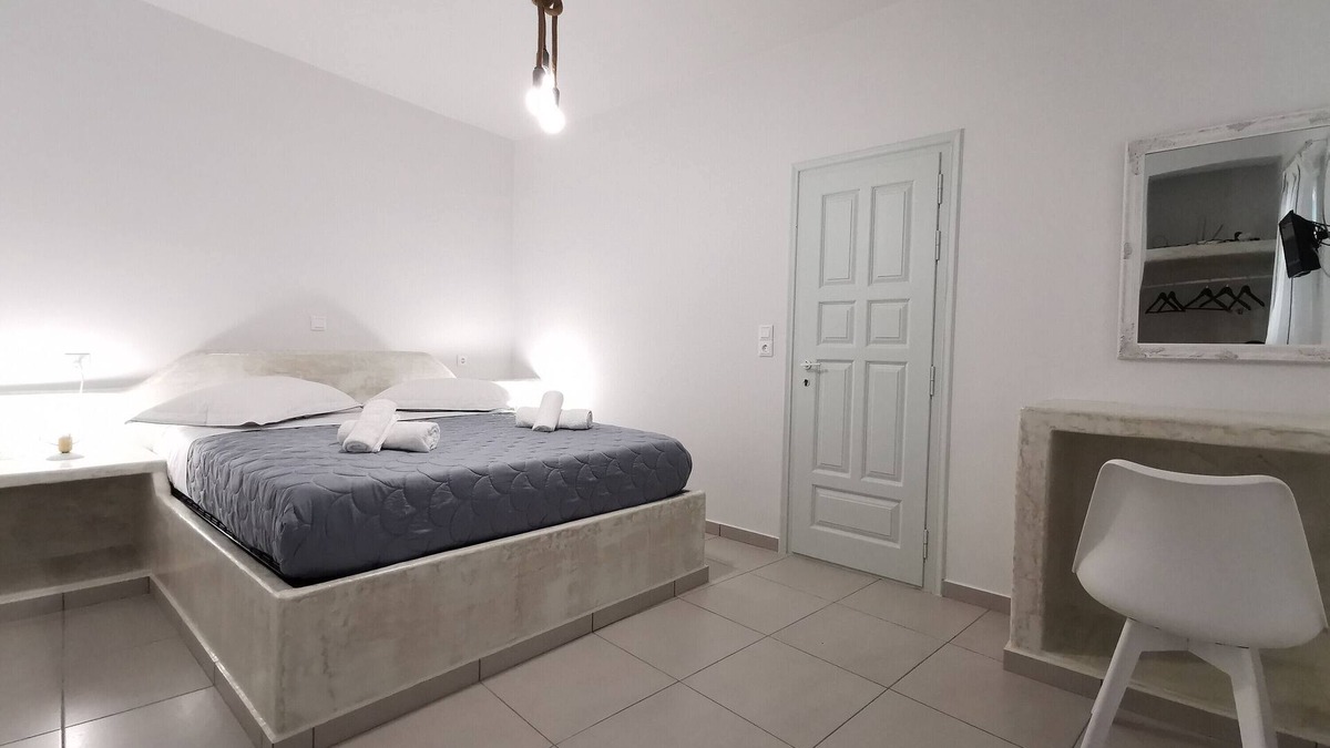 Amorgos Town Apartment | Amorgos Meltemi Apartment Room 1