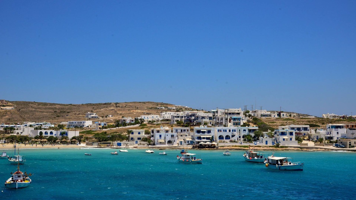 Amorgos House | Amorgos traditional apartment with balcony view