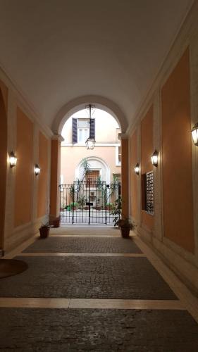 Rione VIII Sant'Eustachio Apartment | AmoRoma Francesca