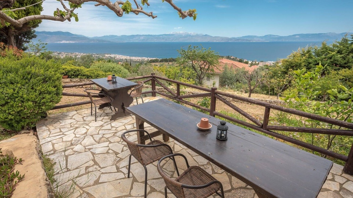 Egira Villa | Ampelos Estate – The Villa (3 bedroom villa)