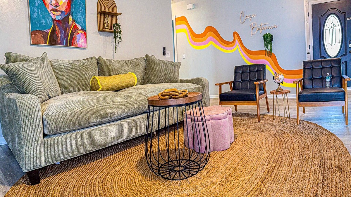 Midway House | Ample Parking Near Ft Stewart, Richmond Hill, I-95