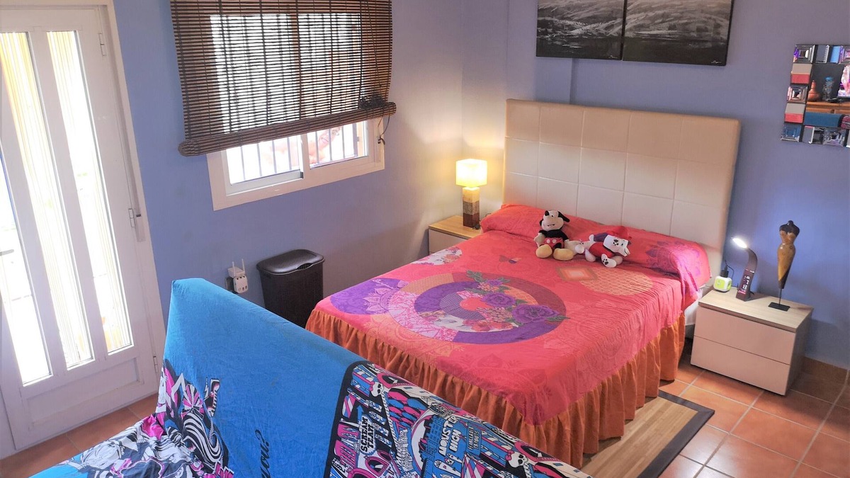 Huercal de Almeria House | Amplia Habitación con Piscina