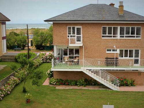 Santona House | Amplia y cómoda casa en la playa de Berria