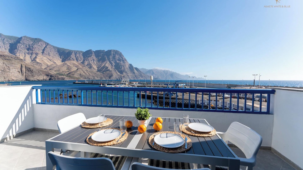 Puerto de las Nieves Apartment | Amplio Alojamiento, Situado en Primera Línea de Playa y Vistas a los Acantilados