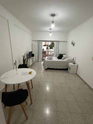 La Plata Apartment | Amplio monoambiente en 7 y 34