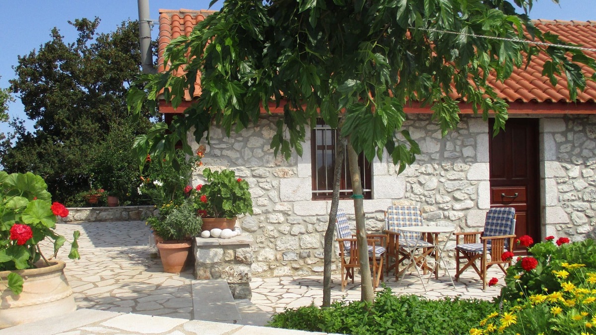 Fokiano Villa | Amygdalia, a Stone House, a quiet landscape. Leonidion 95m2.