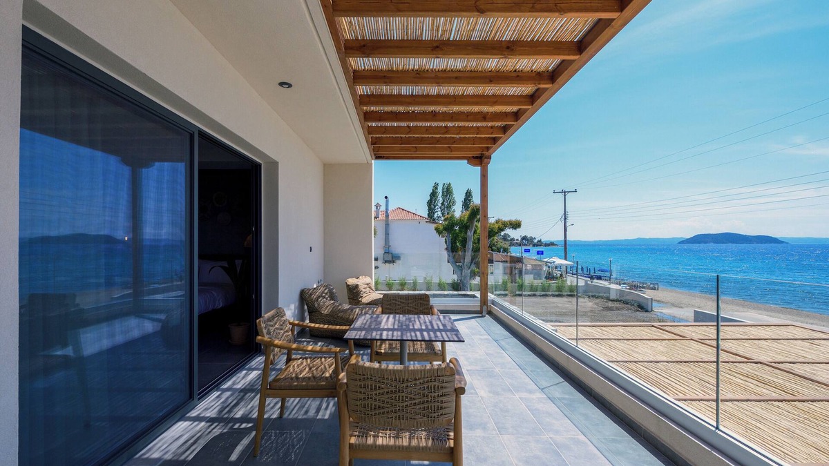 Paradhisos Hotel | Amyntas Seafront Hotel