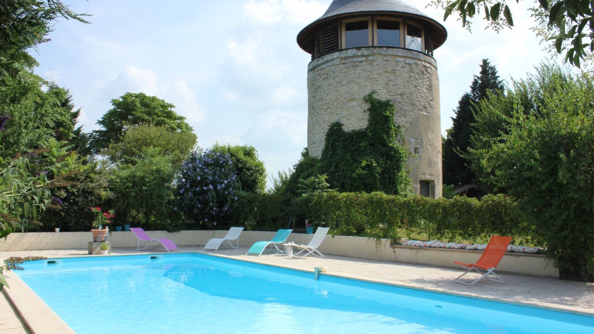 Margaux Other | An ancient windmill in Margaux