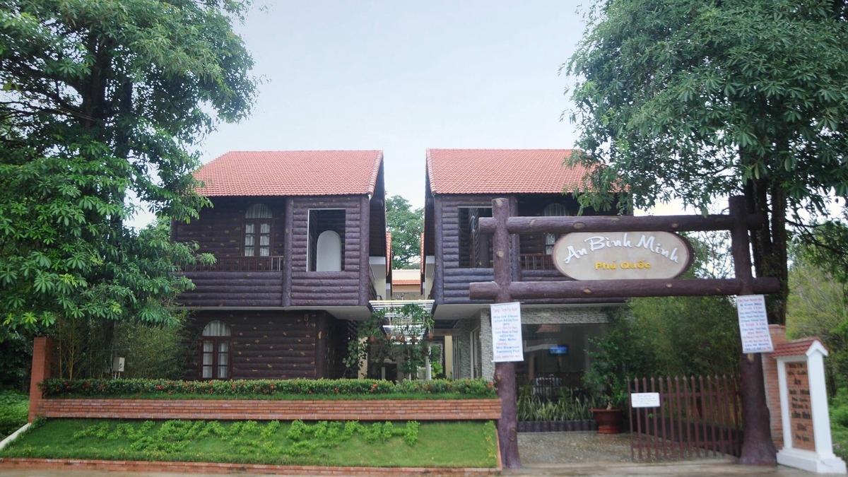 Ong Lang Villa | An Binh Minh Villa and Wooden Handcrafts