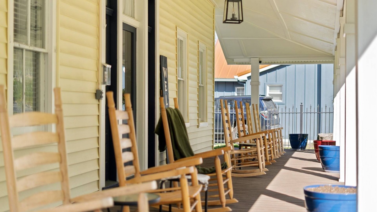 Tellico Plains Hotel | An Elegant, Historic Inn, The Stewart Room
