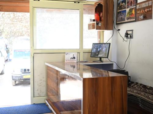 Barkot Bed & Breakfast | An Himalayan View by StayApart