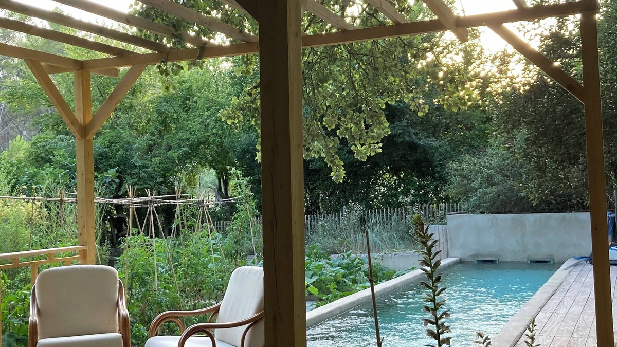Saint-Etienne-du-Gres Cabin | An oasis in nature, Swimming pool-comfort-nature park-Alpilles gite 60 m2