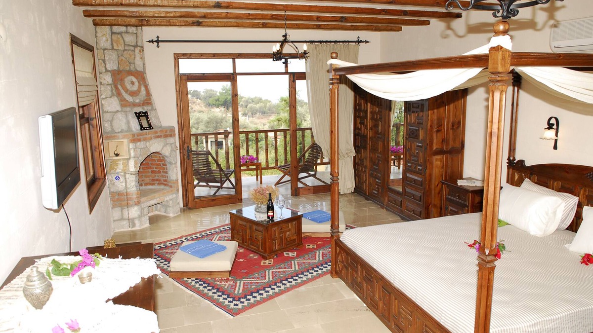 Uzunyurt Villa | An unspoilt setting, luxurious surroundings and a warm, personal welcome