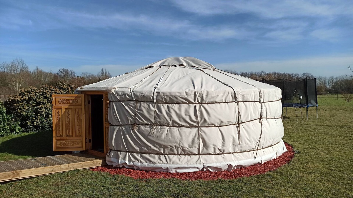 Bourlon Ski Chalet | An unusual night in a yurt