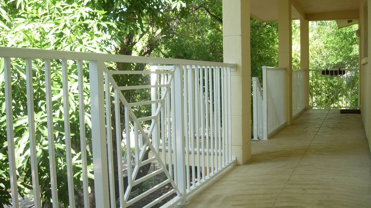 Historic Uptown Apartment | An Uptown Downtown Getaway