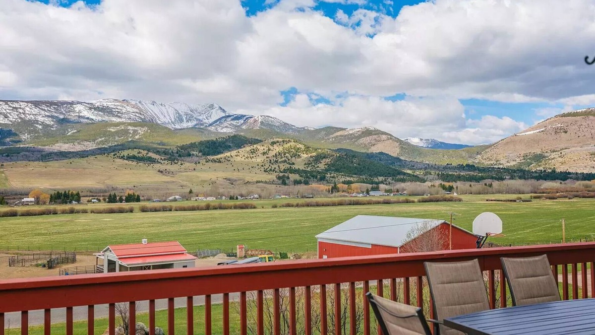 Anaconda Ski Chalet | Anaconda Chalet - Ski Discovery, Golfing, Fishing, Mountains and incredible view