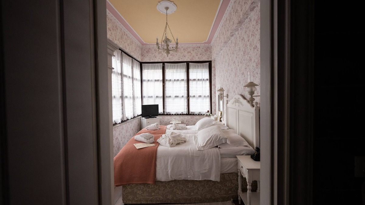 Pyrgos Hotel | Anagennisis Hotel