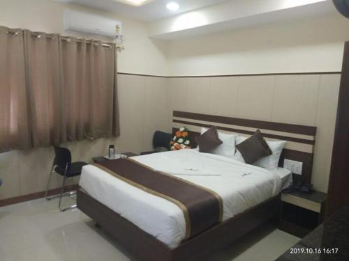 Gandhi Nagar Hotel | Anand Regency Majestic