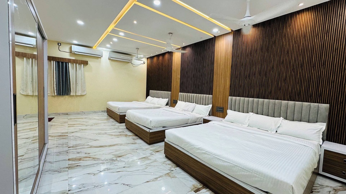 Durg Hotel | Anand Resort