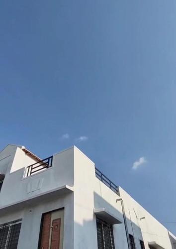 Phaltan House | Anand Stay & Dining