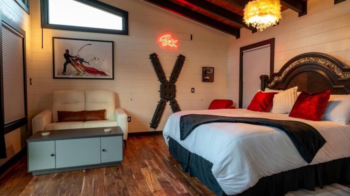 Sevierville Cabin | Anastasia & Grey "Treehouse" Hot tub. Riverfront.