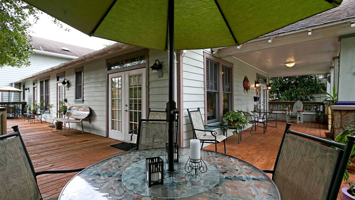 Wallaces New Smyrna Bed & Breakfast | Anchor Inn NSB Bed & Breakfast