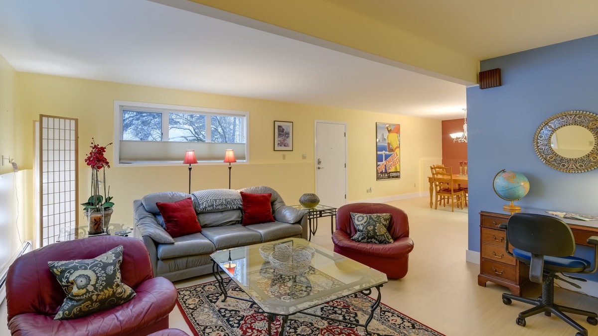 Turnagain Apartment | Anchorage Vacation Rental Near Coastal Trail!