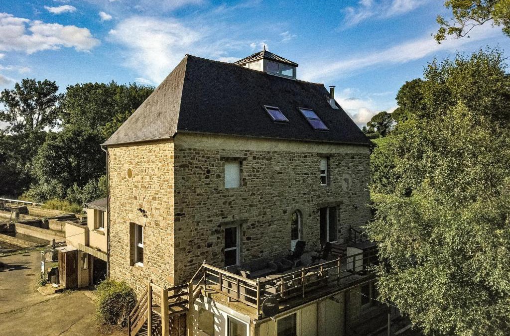Saint-Pever Villa | Ancien Moulin rénové à neuf pour 20 personnes sur les rives du Trieux