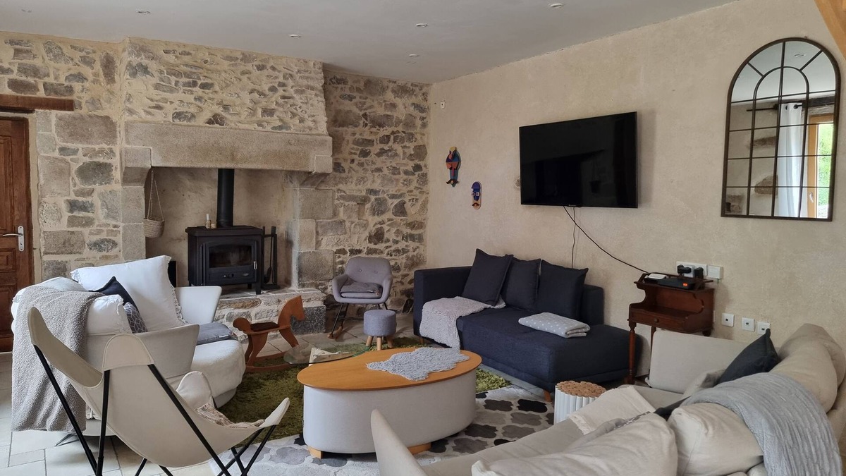 Perros-Guirec House | Ancienne Ferme Bretonne Rénovée - La Campagne à la mer