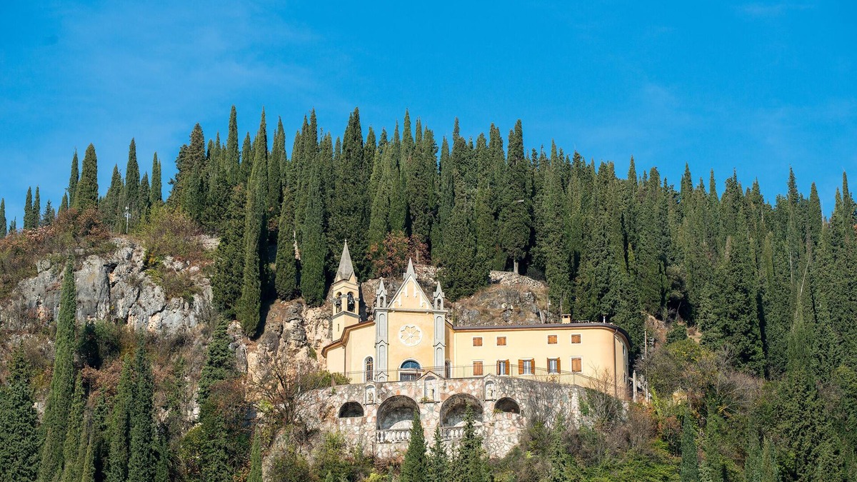 Gargagnago di Valpolicella House | Ancient Grape Dryer in Valpolicella