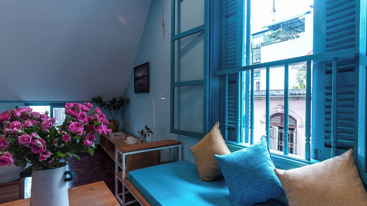 Yen Phu House | Ancient style villa, with garden, lots of trees, peaceful and airy.