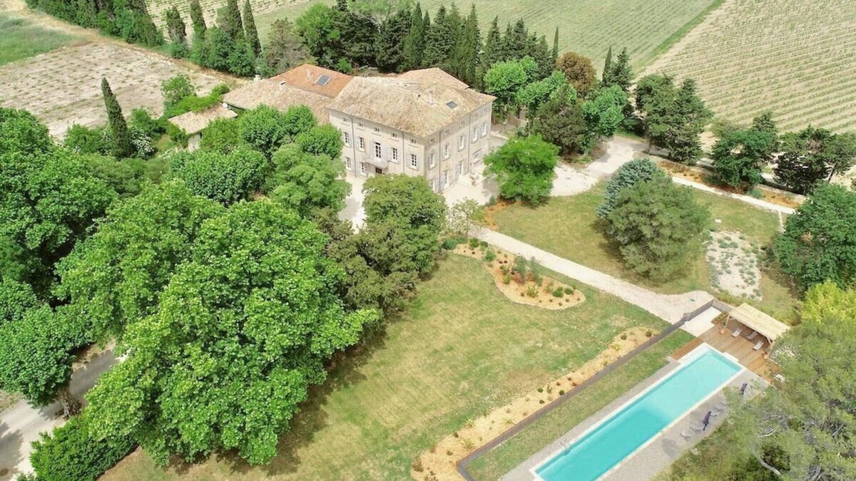 Travaillan Villa | Ancient winery/mansion 18th century Provence Mont Ventoux 25m pool
