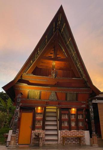 Tuk Tuk House | Andaliman House