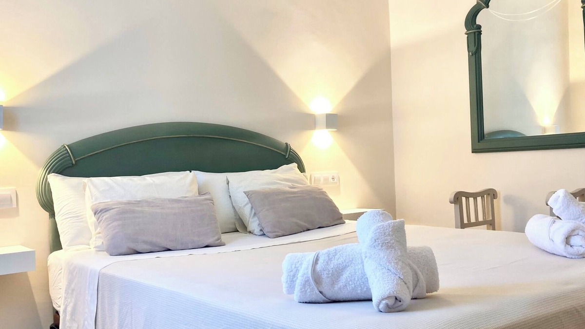 Almodovar del Rio House | Ángela's House