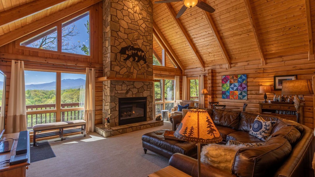 Apple Ridge Cabin | Angels Envy: Spacious Mountain Getaway | Long-Range Views + Hot Tub