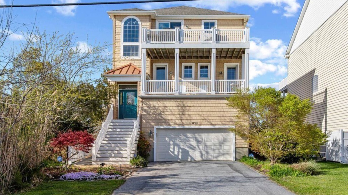 West Ocean City House | Angler's Dream-LUXURY WATER VIEW BEACH HOUSE near Inlet and Sunset Marina