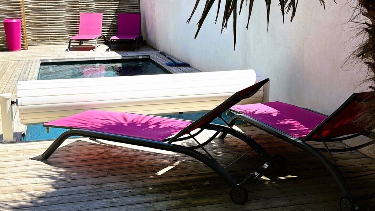 Angoulins House | Angoulins 60m2 house heated pool 2 bedrooms 80m from the sea
