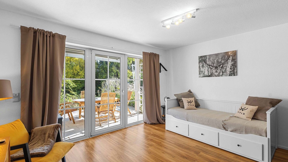 Buchenberg Apartment | Animal house | parking lot | terrace