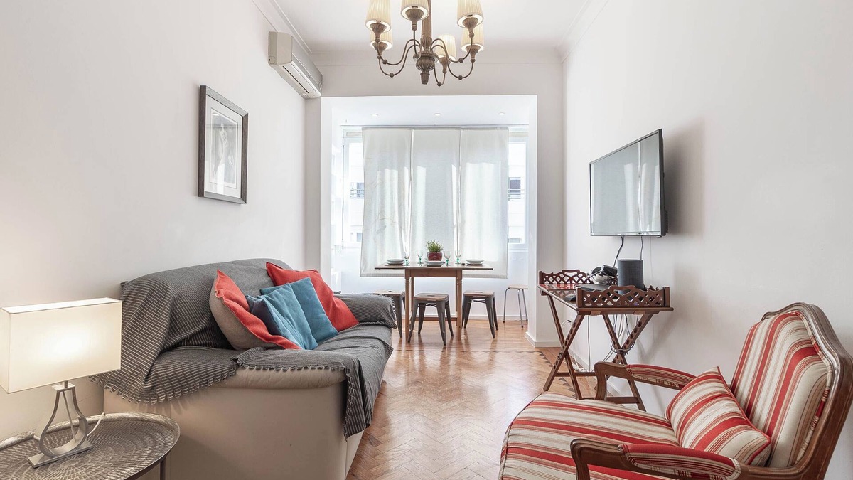 Santo Condestavel Apartment | Anise Apartment, Wifi, AC, Balcony