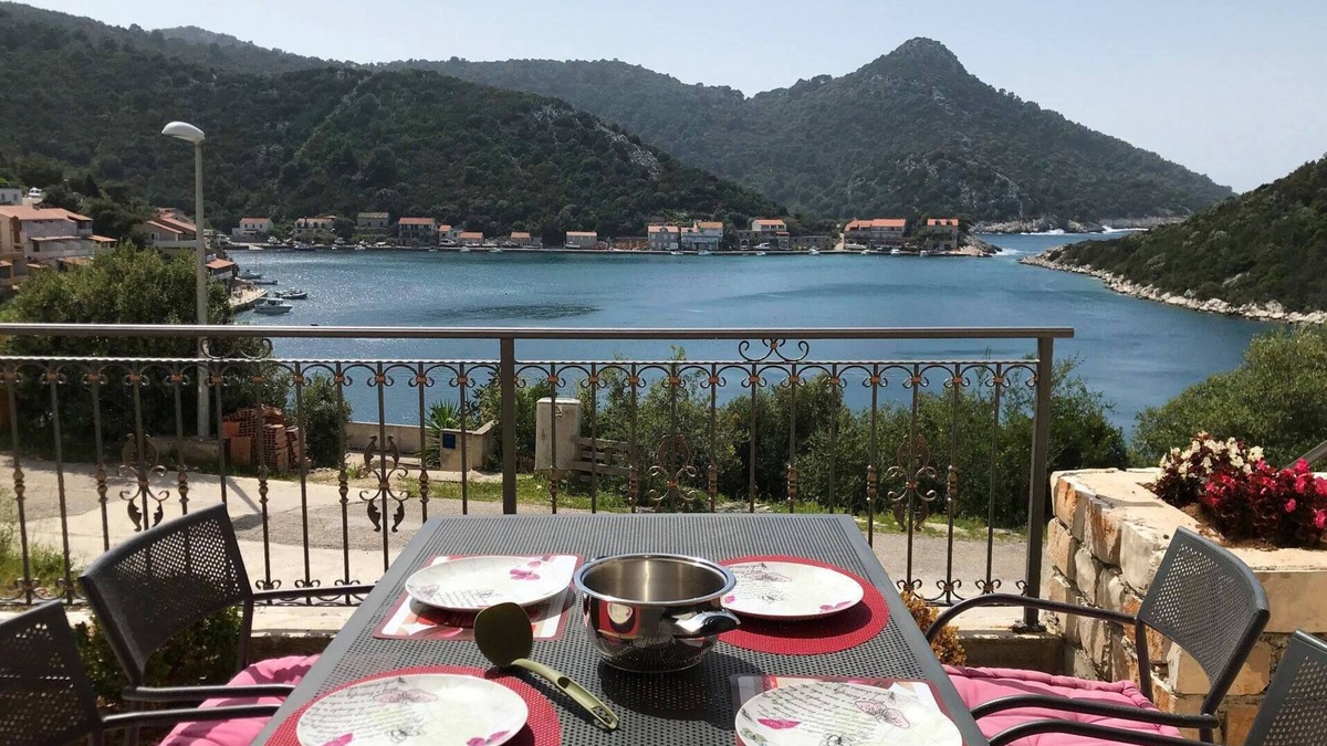 Zaklopatica Apartment | Ankora Apartment B in Zaklopatica, Lastovo