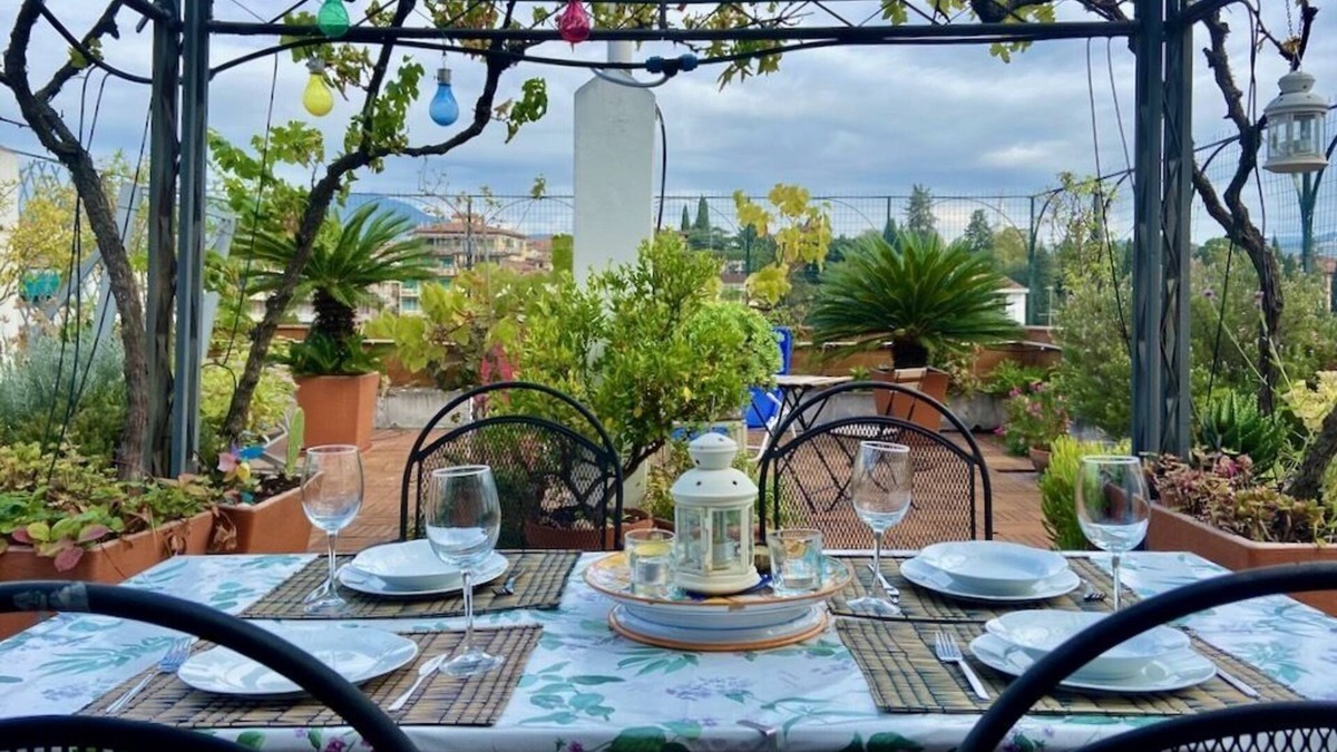 Careggi Rifredi Apartment | ANNA'S HANGING GARDEN