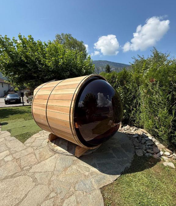 Doussard Villa | Annecy LakeLodge Lakeside Modern 7 bedroom Retreat