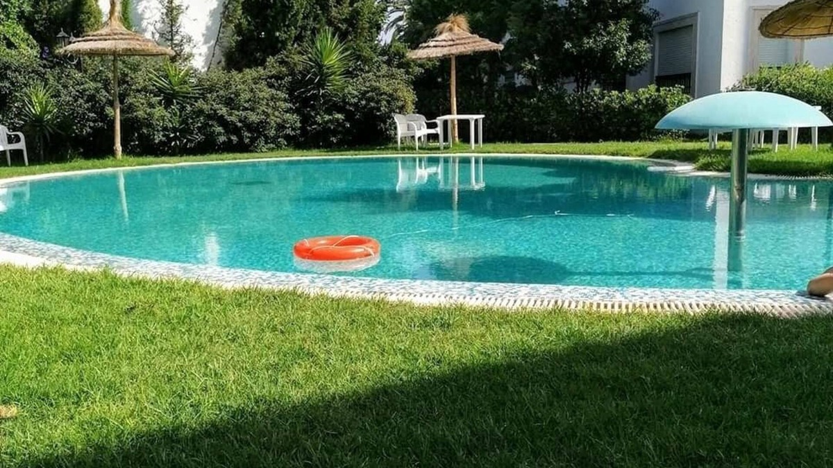 Hammamet Apartment | Annual rental 350€/month An S1 apartment with swimming pool and parking