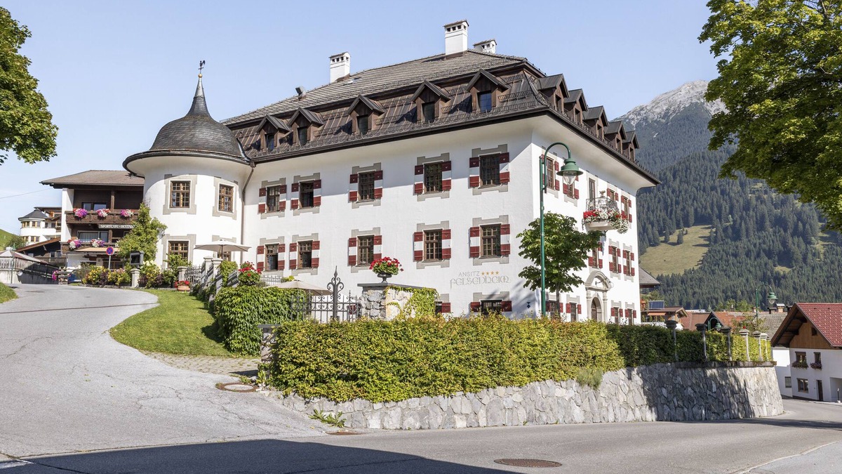 Lermoos Hotel | Ansitz Felsenheim